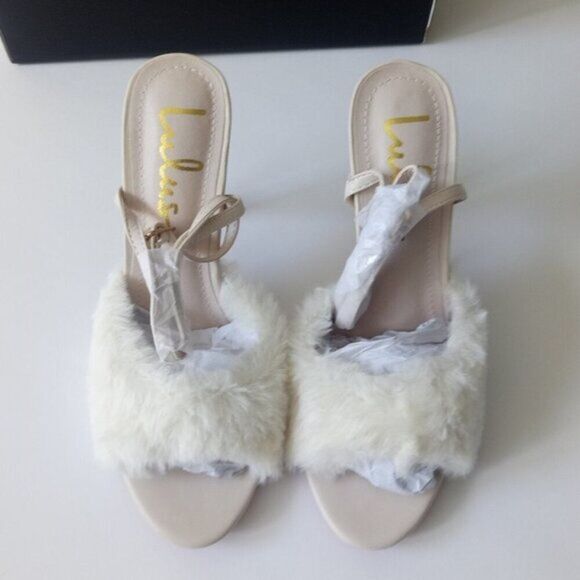 Lulu's Heeled Sandals Stilletto Women's Ivory Soft Faux Fur Ankle Strap Size7 - Picture 3 of 6